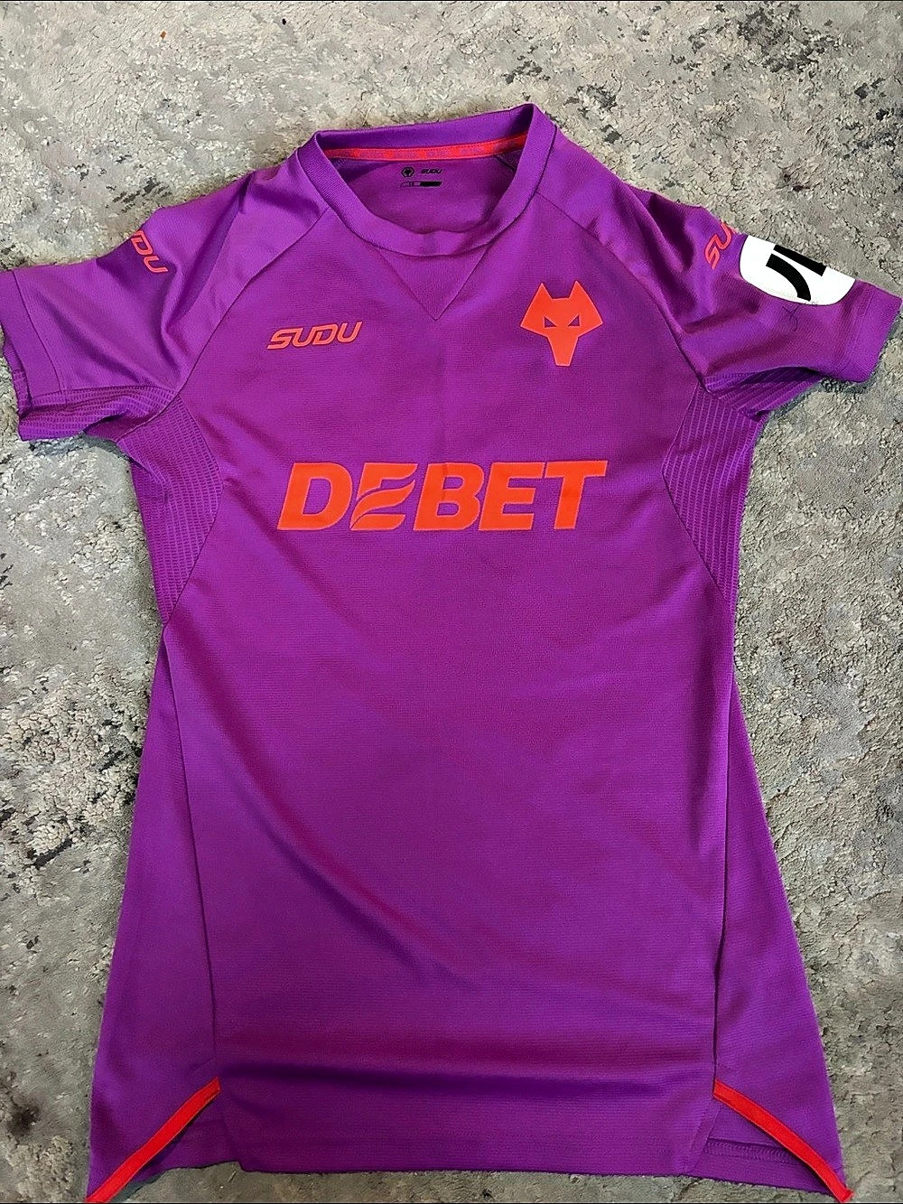 SUDU Wolverhampton Wanderers 2024/25 Third Shirt Purple & Orange SIZE 10